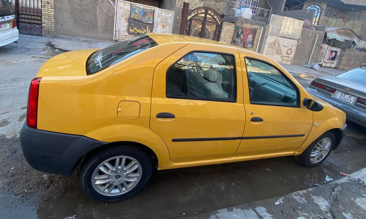 للبيع رينو لوكان موديل 17 السياره خير من الله حدادية كير مكينه تبريد كل مكفول السياره بسمي تحويل ثاني يوم سنويه ل 28 عنوان السياره الاستفسار ***********
