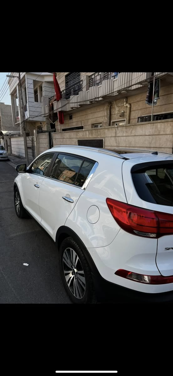 السلام عليكم
كيا سبورتج 2016 
مكفوله لسياره على ايدي من سنتها 
وارد خليجي محرك 2000 
لسياره فول مواصفات ماعدا البصمه 
مكاني بغداد ورقم بغداد
***********
