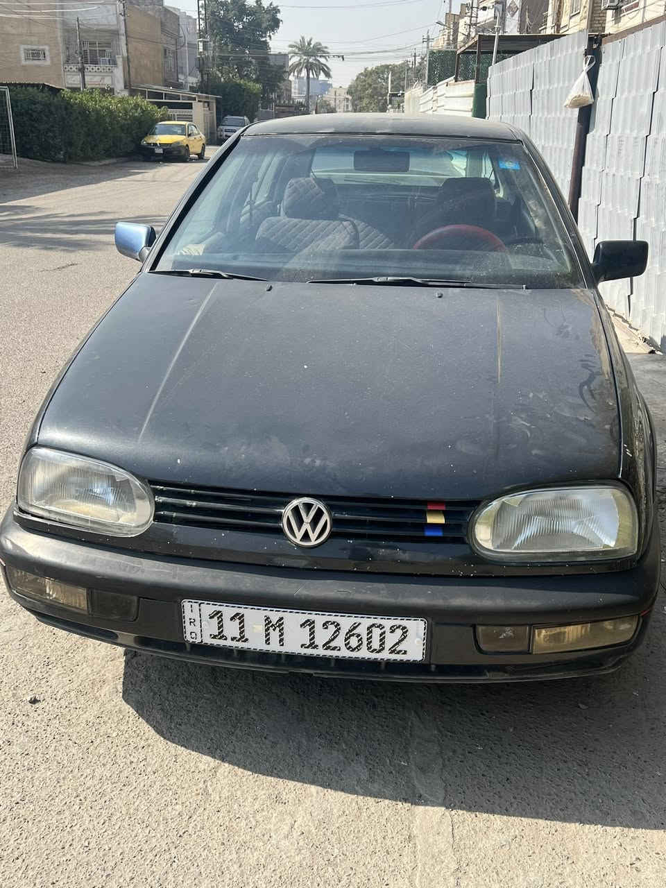 سلام عليكم كولف للبيع موديل 93
رقم هاتف : *********** 
السعر 46  
عنوانها المشتل 
رقم و هزه جديد باسمي السياره 
نقص كمبريسير
