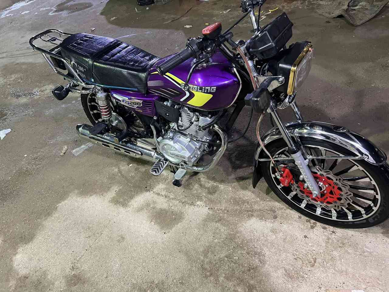 سيفان 2025 مكفول نكره سلف  السعر 725       ***********
