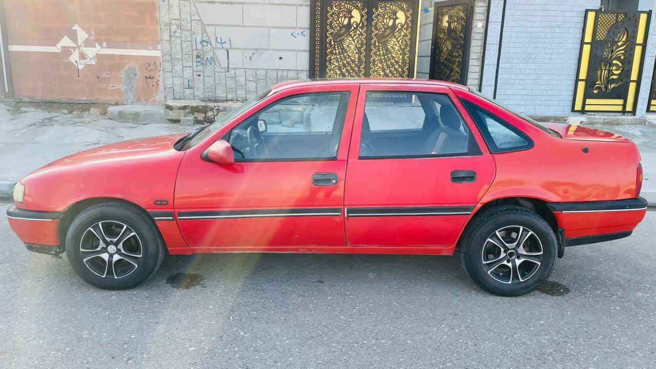 السلام عليكم
اوبل فكترا موديل 92
رقم نينوى الماني 
كابون بانزين بيها 
استفسار أكثر خابر ع رقم 
***********
05712339099
