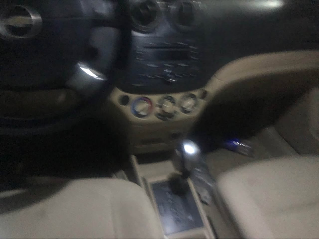 سيارة افيو ٢٠١١ اوتوماتيك كير ومكينة نظيفات تبريد وتدفئة جيد جدا كهربائيات وحدادية نظيفات البدي بي صبغ اماكن متفرغة ضربات خفيفة ٣ قطع بدون ضربة قوية رقمه اربيل ما مجدد الرقم السعر ٦٣ ورقة للاستفسار الاتصال على الرقم *********** النجف, العراق
