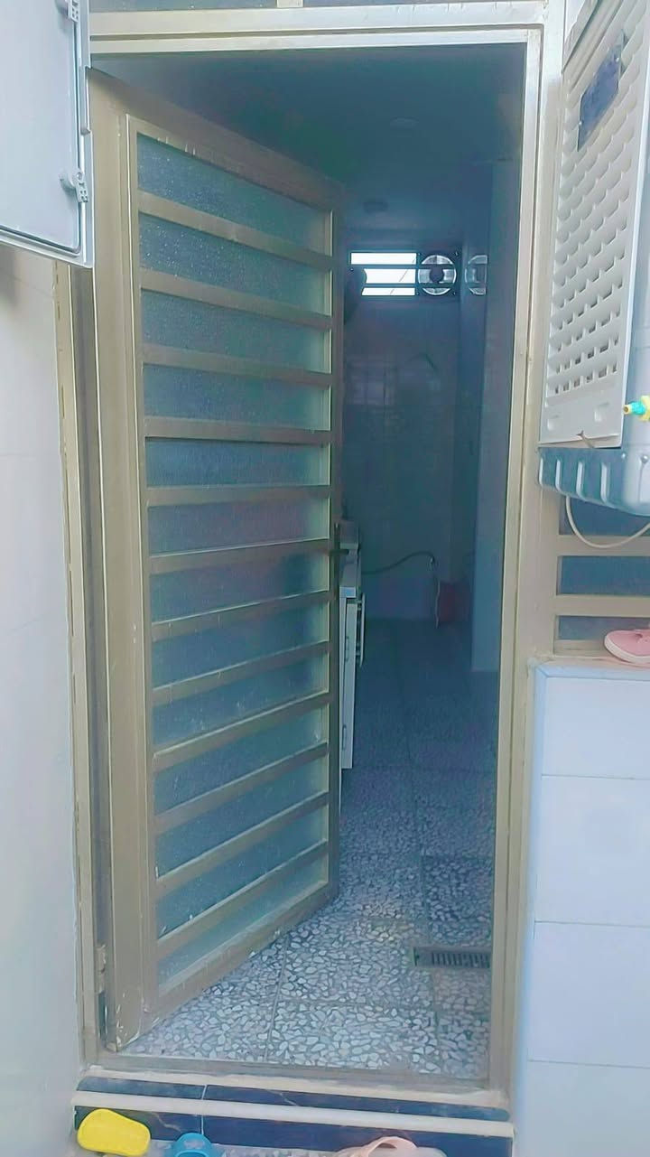 دار مساحه 100متر بناء جديد منطقه راقيه قريب شار60 حي ميسان بصف سكله الكرعاوي اساس وسقف صب كونكريت مركزي سيراميك بورسلين كرانيت سقوف جديد البيت السعر 43مع المجال استفسار ***********
