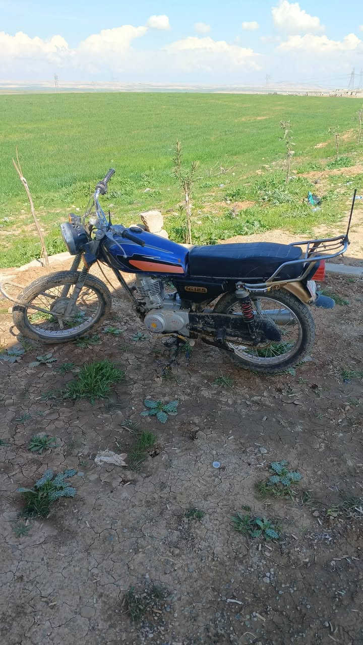 موطور بارت للبيع السعر 200 وبي مجال ويرهم مراوس للستفسار ***********
