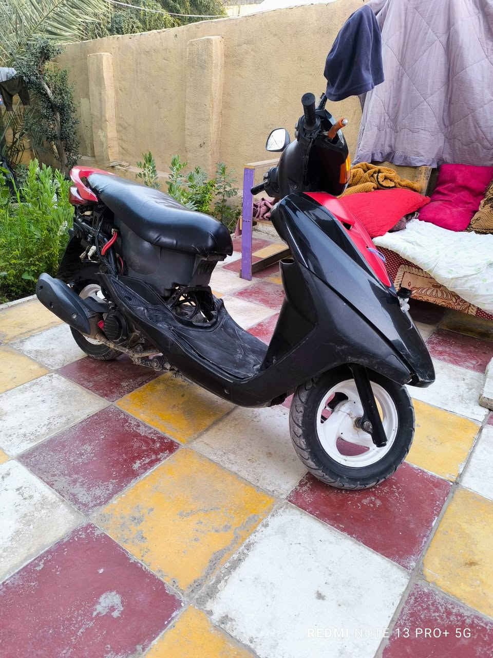 بريز ياباني مكينه مكفوله  دراجه نقص باتري  وتصعد رون وحده فق كفراته موجوده  لون اسود 
سعر 400 وبيه مجال مكان حله طهمازيه س


**إذا كنت صاحب هذا الإعلان وتريد حذفه لأي سبب، رجاءا أرسل رسالة إلى الدعم الفني**