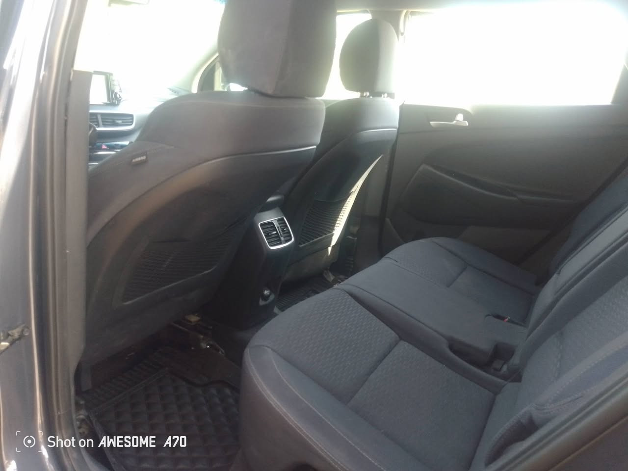 توسان امريكي موديل 21 مكينه 2400 سياره فول موصفات سونار موجود وصور ضرر بالخارج ايضا مرفق ورقم شاصي تاكدر تتاكد بنفسك مكاني بابل معروضه 175 وبيه مجال وكلشي اكو بسوك لاستفسار عل خاص او الاتصال ***********
