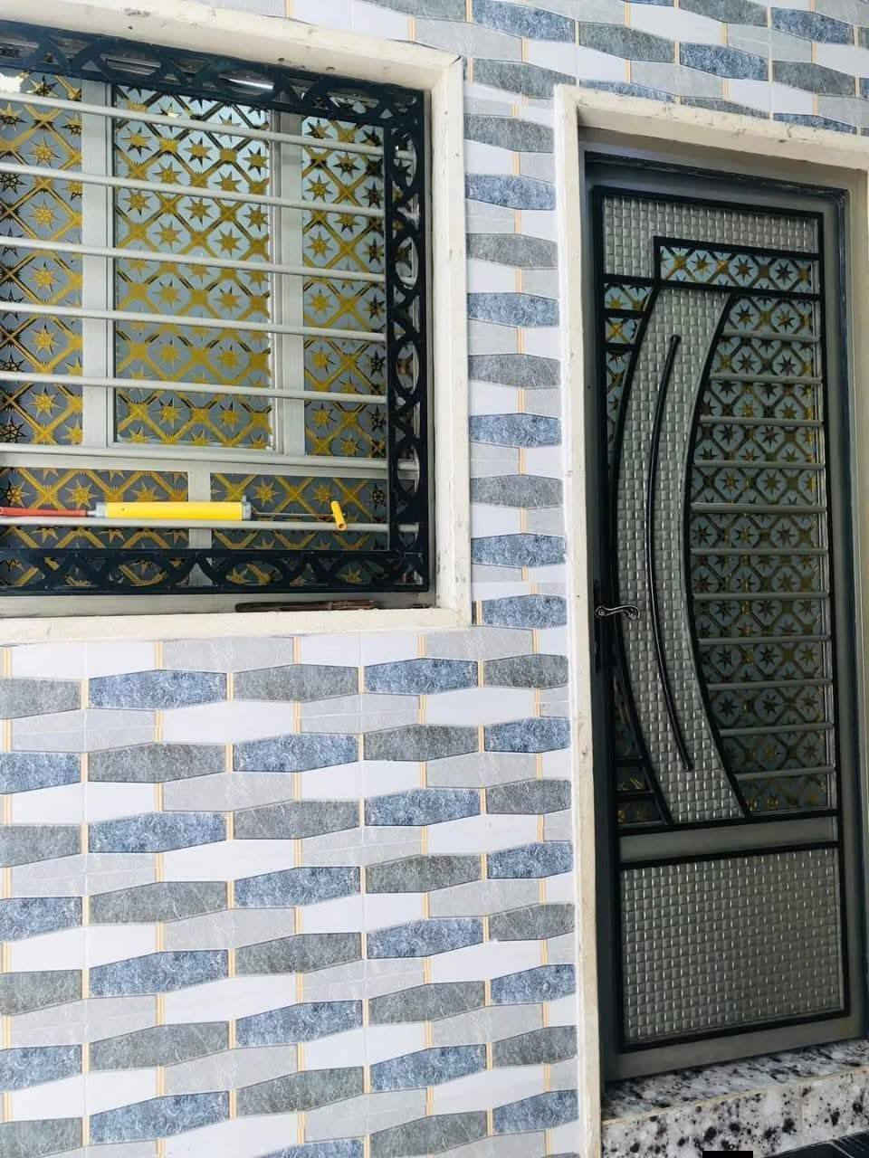 بيت للبيع ✅حي الانتصار شارع 60 مقابل كاسر الاسعار✅المساحه100✅طابق ونص✅يتكون من غرفتين نوم ودبل هول وستقبال ومطبخ ومشتملات✅ سند طابو الزهور شرط التحويل✅
السعر 88 وبي مجال بسيط ✅ للاستفسار الاتصال على الرقم التالي ✅ 

*********** وتساب
