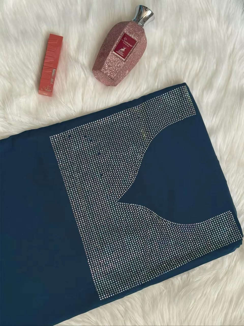 مخور كشمير مطاط كابوي الأصلي
لمسات "ستراس" راقية على الصدر والردان.
تميزي بقطعة فريدة.. الجودة عنواننا. ✨
#يوجد توصيل لجميع محافظات العراق

#اقمش #اكسبلور #مخور  #صيفيه


**إذا كنت صاحب هذا الإعلان وتريد حذفه لأي سبب، رجاءا أرسل رسالة إلى الدعم الفني**