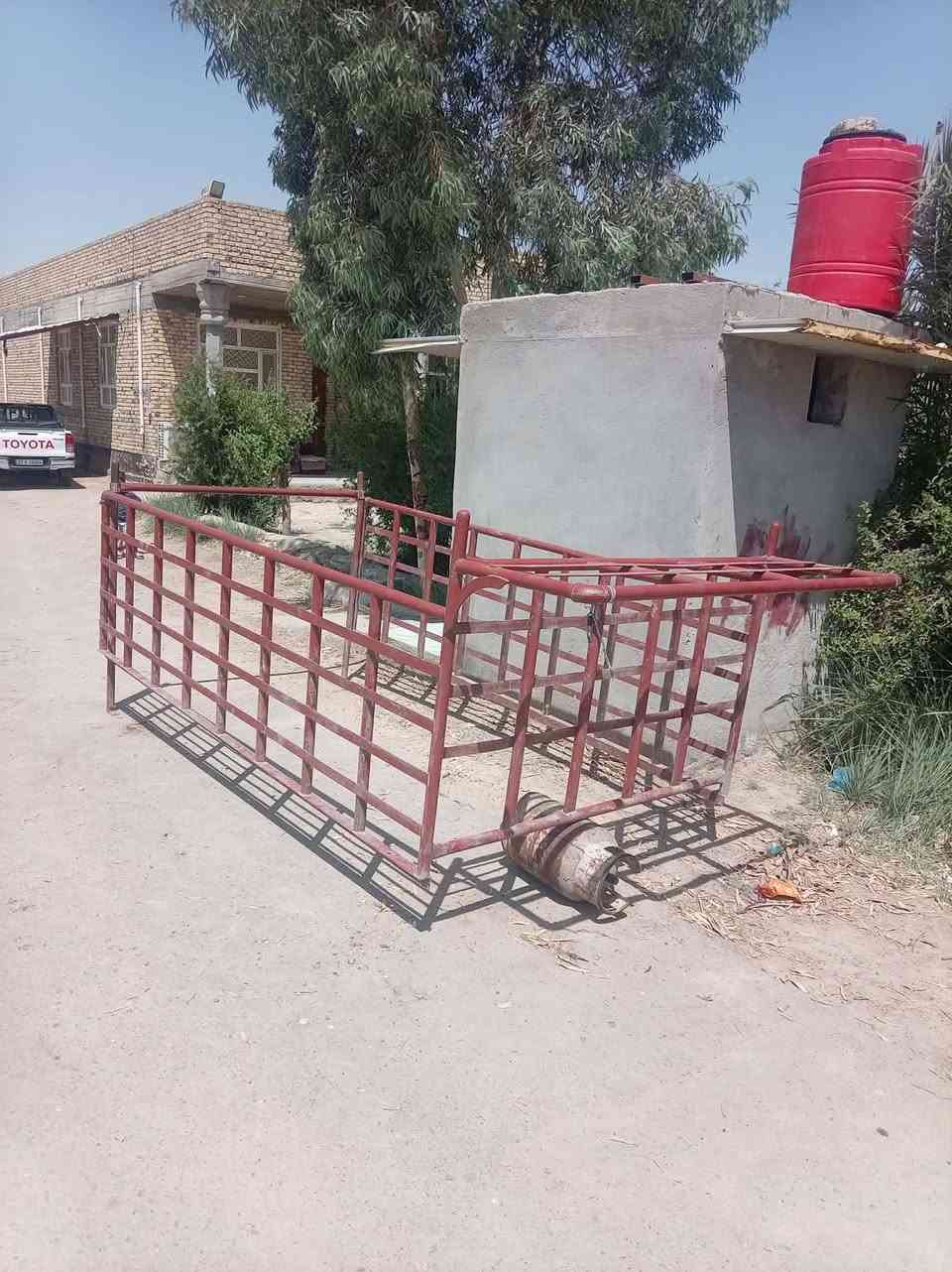 محجر كيه فحل للبيع بوري مغلون وجديدة ونظيف السعر 450 مكان ديوانيه رقم الهاتف 
‏‪***********‬‏
