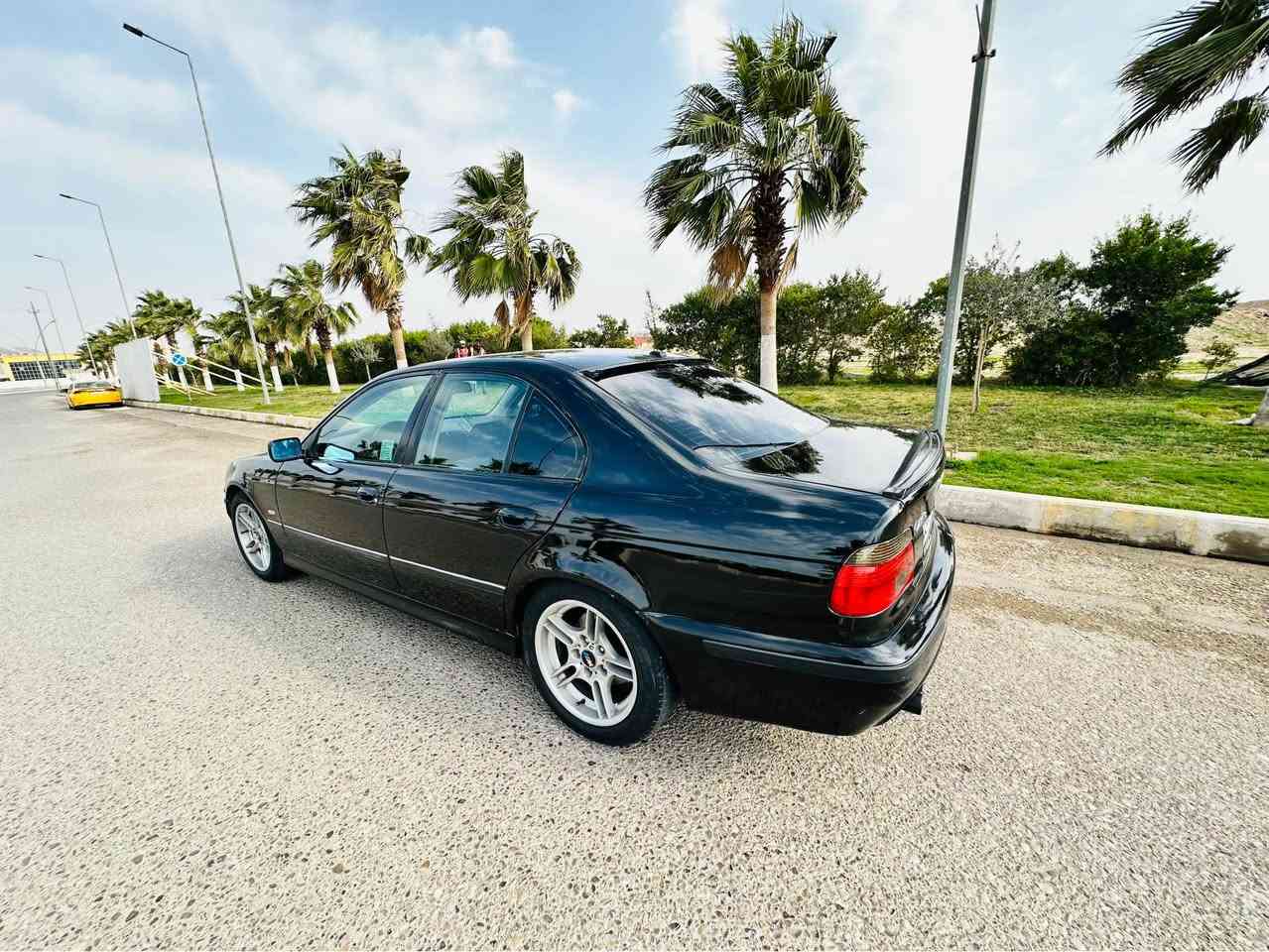 Bmwصقر 2000 
مكينه دبل ديجيتال 528كيرمحرك تخم تاير صدرامامي خلفي جديد تبريد ثلج تدفىه كشنات تدفىه جاهزه منضومه زنون سعر96 مماني كركوك بسمي دفتر بنزين***********
