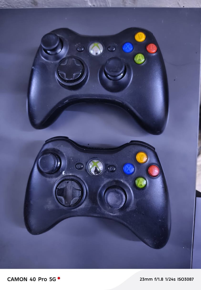 سلام عليكم إكس بوكس نضافه 100/ سعر 100/ ***********
