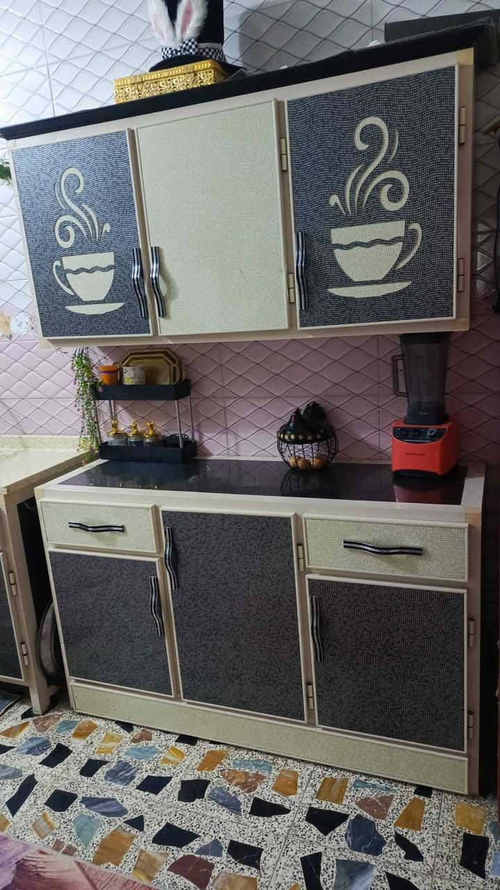 للبيع كاونتر تزكام  3 قطع كلشش قوي ونظيف. اب 350 كونفيرات نظيف وجدد. الخظره اب 150 وبيها مجال
زركه اب 100 وبيها مجال بسيط مكاني زعفرانيه نهايت لأربع شوارع


**إذا كنت صاحب هذا الإعلان وتريد حذفه لأي سبب، رجاءا أرسل رسالة إلى الدعم الفني**