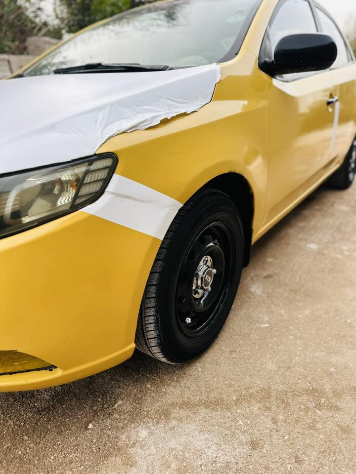 السلام عليكم للبيع سيراتو خليجي 2010
رقم قادسيه.نكليزي تحويل مباشر مصفره هيئه وغرامات. ضربتها جاملغ امامي. كامره دواره شاشه محرك 1600 محرك وكير شرط. حداديه تخم تاير.سنتر لك كله شغال  السياره مال جناي مكاني السماوه الرميثه السعر 74اوبيها مجال. 

***********

***********
