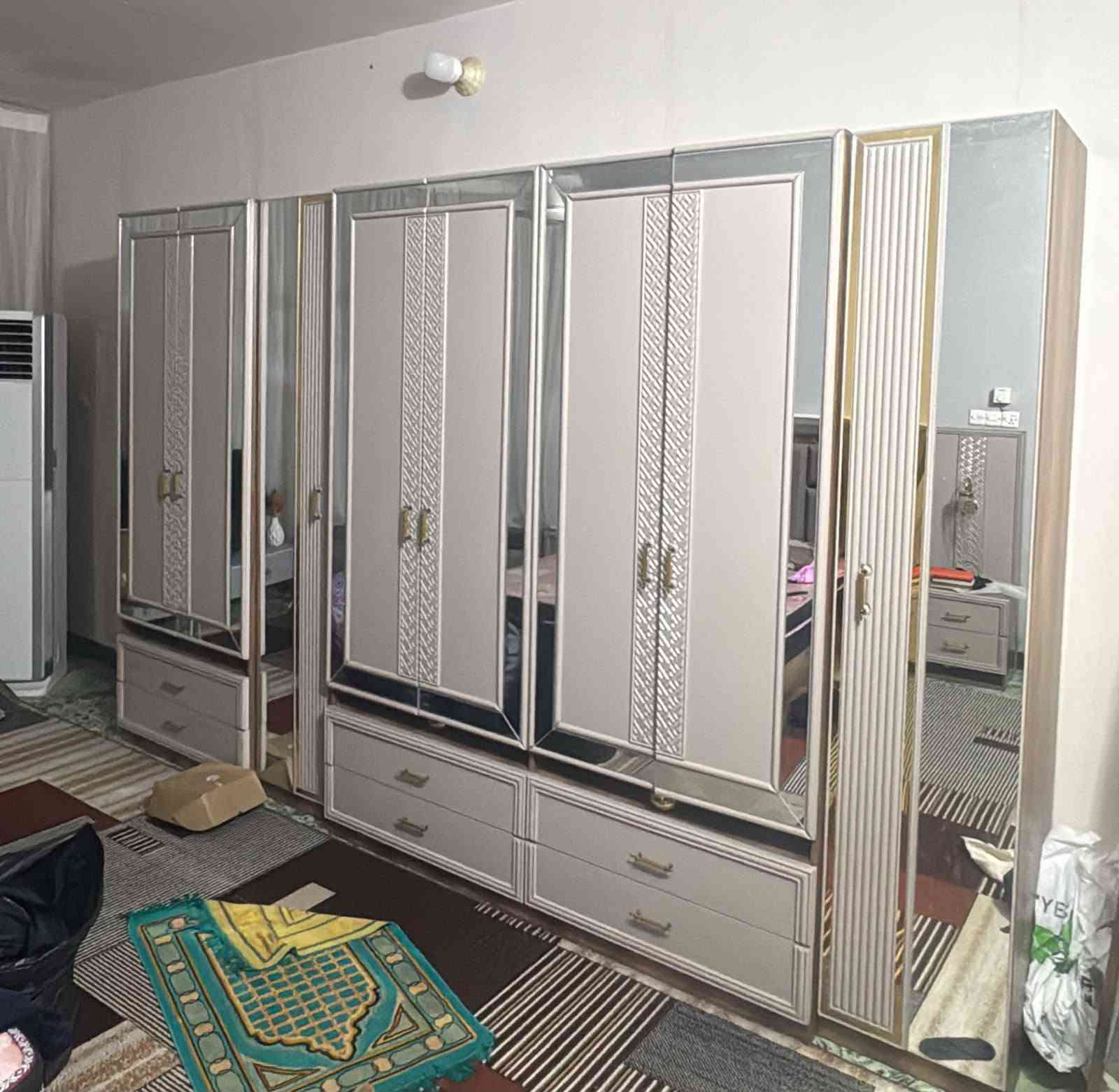 غرفه تركيه نضيفه رايدنه بمليون قفل شراي يتصل او يراسل واتساب *********** العماره
