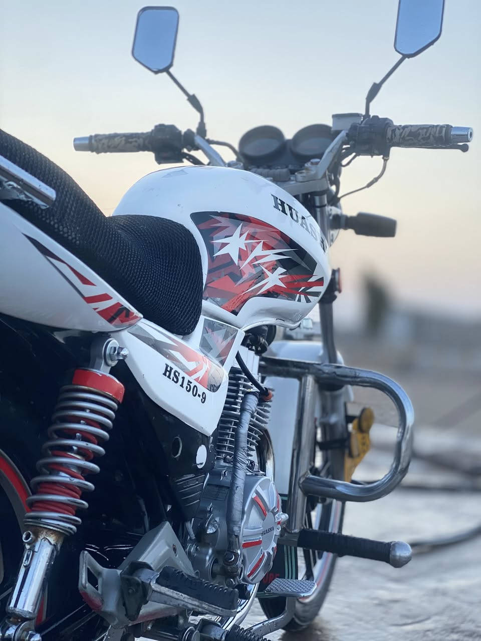 السلام عليكم
ماطور هيوشه موديل 2021 محرك وكير شرط ما مفتوح نشاط فول نكره سلف (وتشغيل عن بعد )جاهز ما ناقصه شي صالنصه صوت جديده يدات بريك وكلج جديده السعر 725 وبي مجال. ***********
