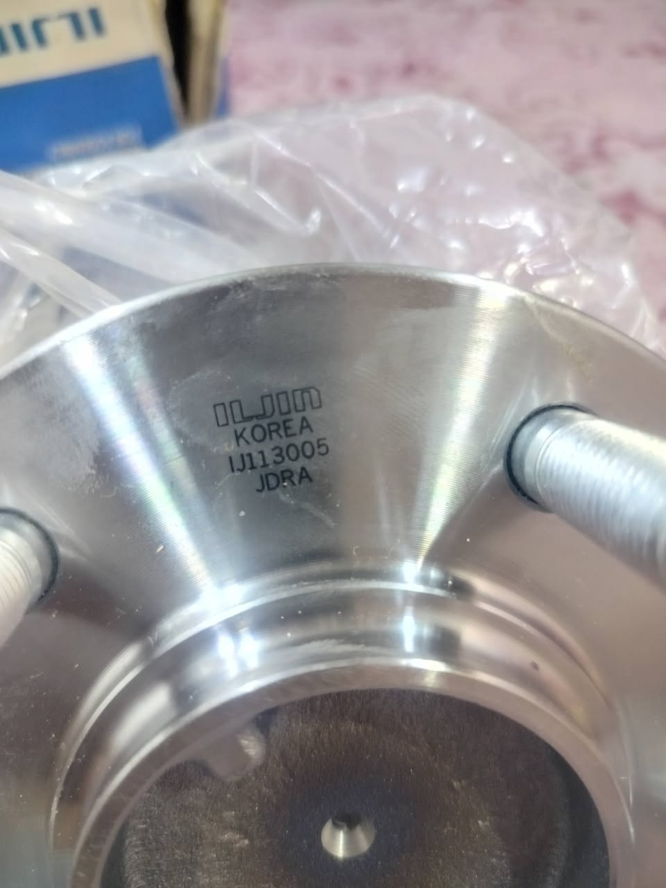 السلام عليكم بوربرن سوناتا يمين جهه العبري  2015 الى 2017 كوري اصلي وكاله للبيع شتريت ثنين واحد طلع مابي شي للبيع قيم واخذ بليرضي الله ***********
