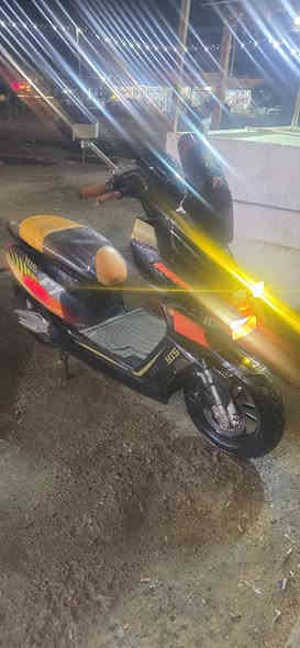 السلام عليكم شباب ماطور شحن دبابه شبح 👻 للبيع ماطور كلش سريع فول مواصفات واخو جديد مصار هواي من اخذته كامل ملحقاته مناقصه شي بس شغل وتمشي لعنوان رمادي تاميم حي الدواجن مطعم 🍴 سيوفيي
سعر 900 الف وبي مجال للشراي وجناي 
***********
