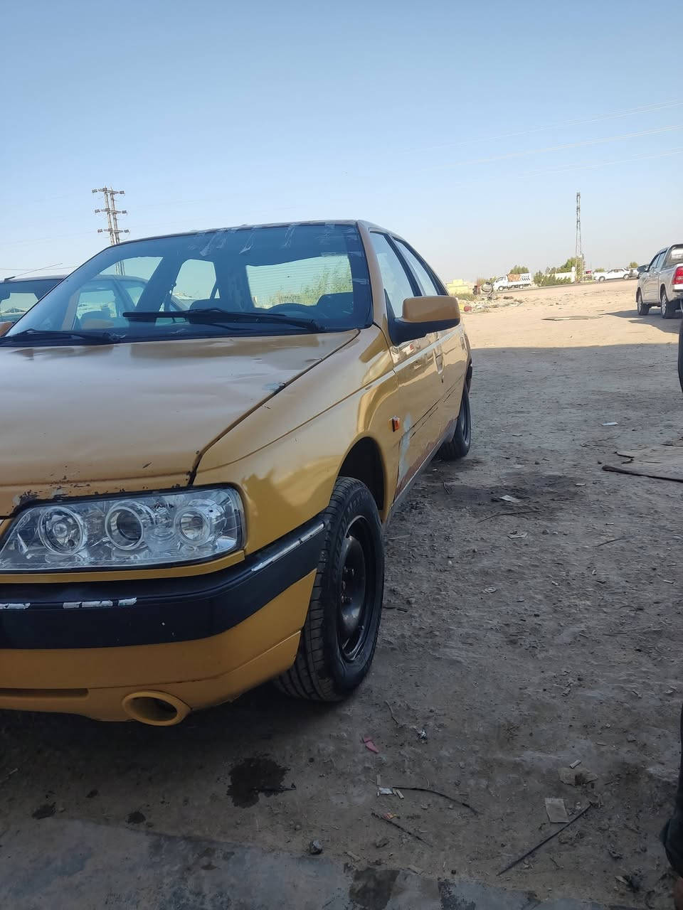 السلام عليكم بيجو 405مديل 2011 امصفره امداور ثاني يوم السياره عوزها بس صبغ بيها تلكيط اخياسات السعر 25اوبيها مجال الاتصال ***********
