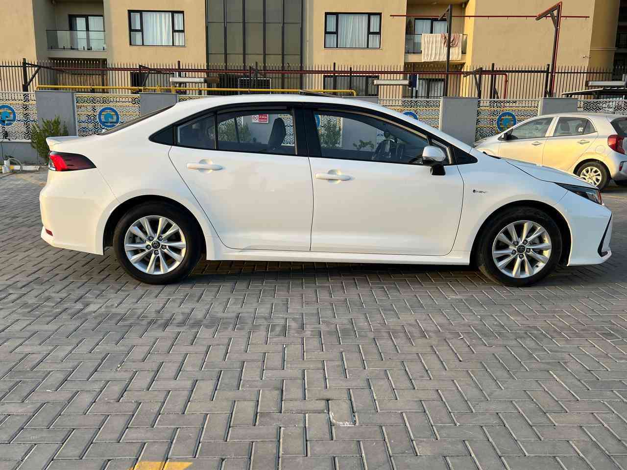 السلام عليكم للبيع كورلا HEV موديل 2025 مكفوله كفاله عامه من البارد ول صبغ ول تبديل ومن الرصعات ماشيه 17اخت الزيرو وفول مواصفات من عده الكرسي مو كهرباء بحاله الوكاله السياره رقم بغداد باسمي مكانها بغداد السيديه للاستفسار عل سعر واي سؤال الاتصال عل رقم ***********  ولا تعلقلي تكلي السعر والسعر وتنطي سعر بكيفك  اتصل وبيك خير ودلل
