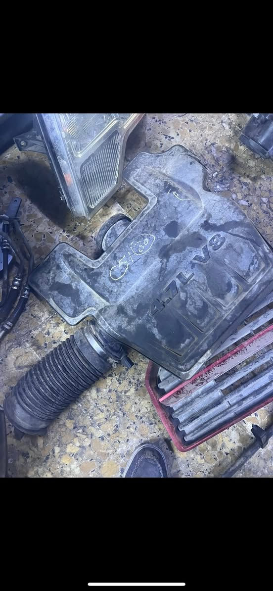 السلام عليكم
غراض مال محرك 4700 جيب دوج  مال كصه و ابيع عالشغل

تخم نوزلات 4700

تخم مجاول 4700

دكشن حار جهتين

و شوته كلهن مال وارد بشرط الفحص 

***********

مكان طالبيه
