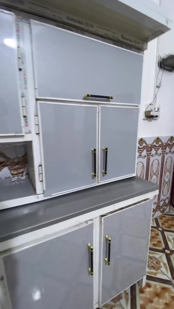 سلام عليكم كاونتر للبيع 3متر مرمر .المرمر جديد مامستعمال بدون سنك .العنوان البصره قبله بس شراي يراسل ***********
