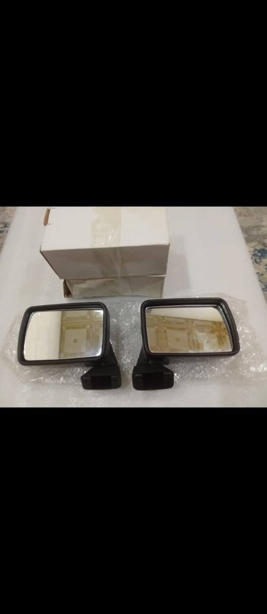 واقيات أمامي خلفي ٢٠ ألف 
مرايات الزوج ١٥ الف
طخم علايم برازيلي ٢٠ الف
درايم شفت الزوج 40 الف
يوجد خدمة التوصيل لكافة المحافظات ٥ ألف 
رقم بي واتساب ***********
