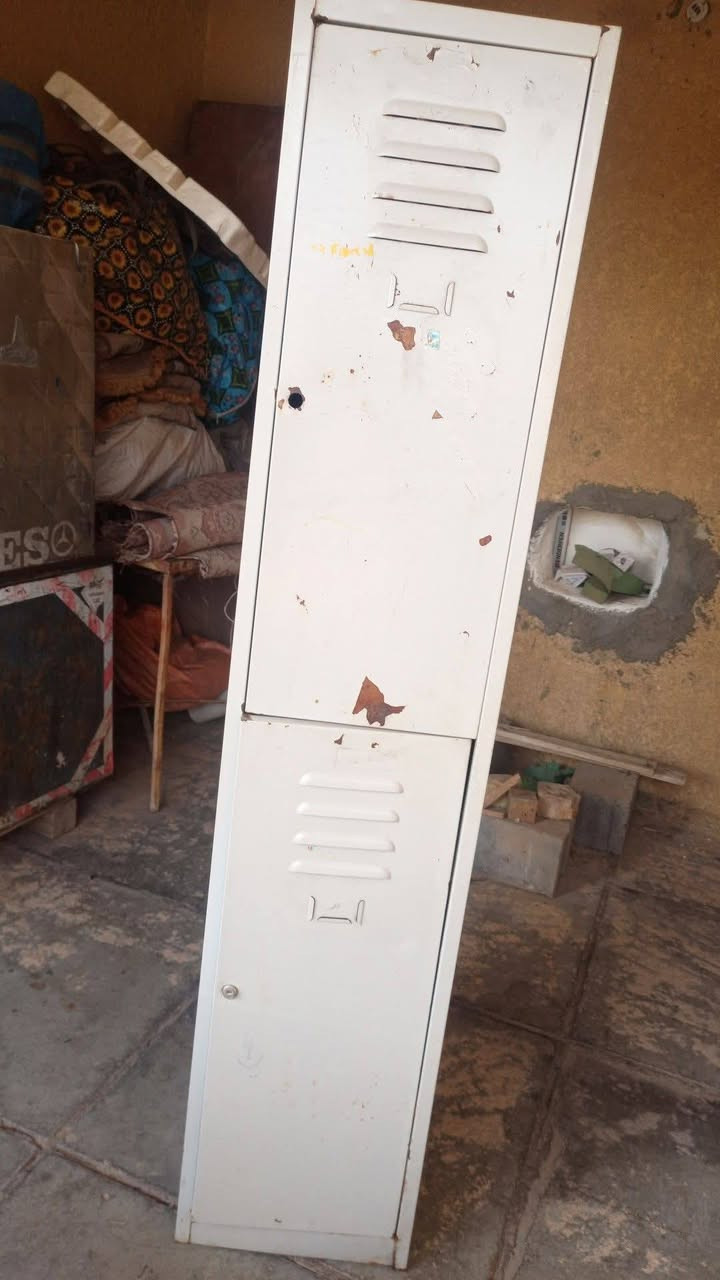 الوكر  بعده نظيف سعر ٣٠ الف الاستفسار ***********
