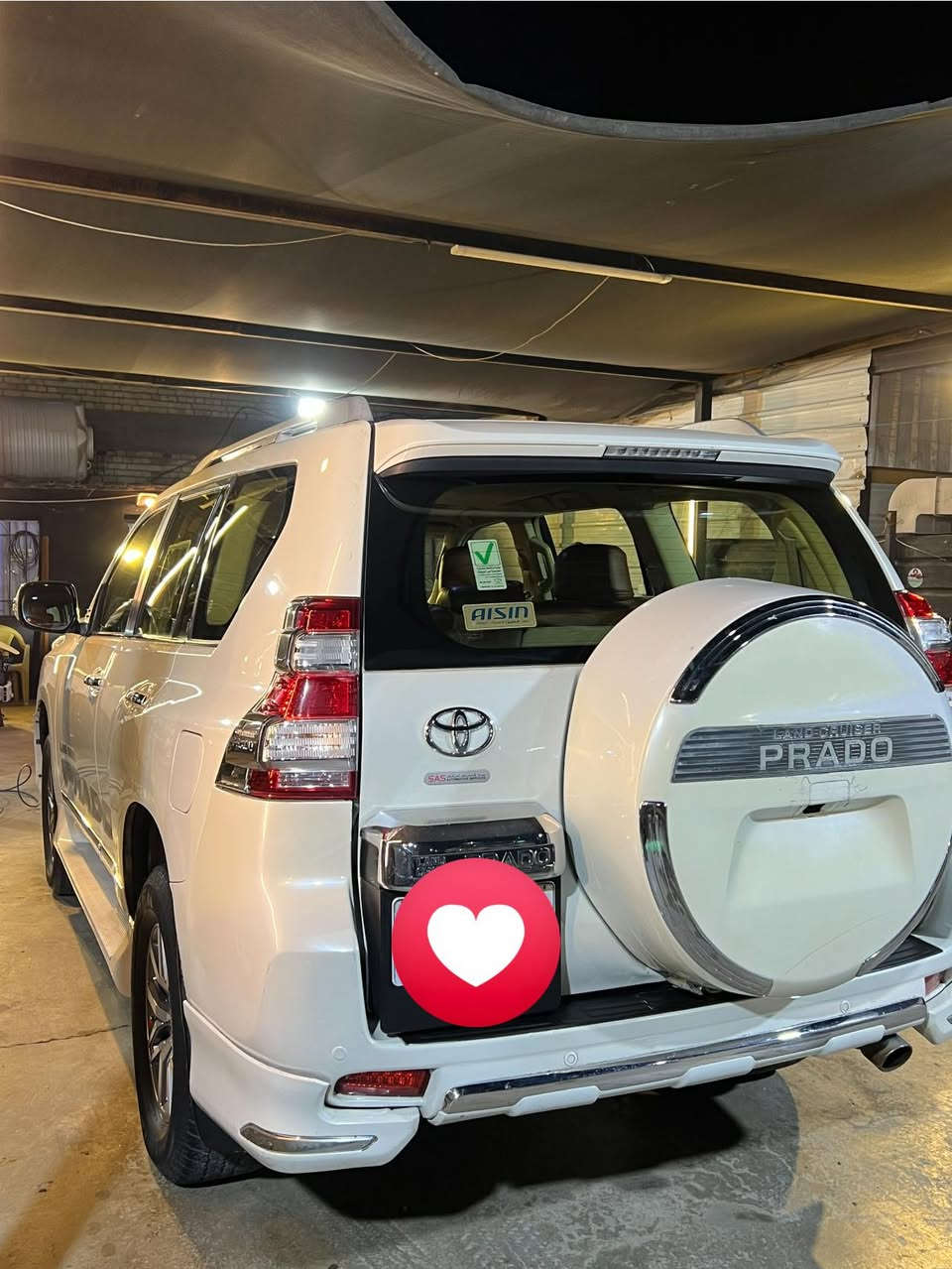 سلام عليكم برادو مديل ٢٠١٤  ٦سلندر ماشيه ١١٠ محرك مجفت جديد ستندر من وره الحماوه صار بيها كزكيت وفتحت محرك كامل ستندر والبنيد بي جراد والباقي كله مكفول الجناي والشراي يتصل هذا رقمي *********** والسعر عل خاص هذا الرقم بي واتساب ومكان السياره بغداد 🫶🏻
