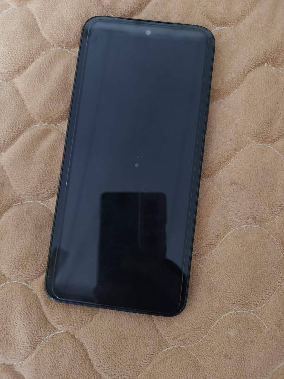 ريدمي 15لبيع مستعمل يومين فقط ذاكره 256لعشوائيه 16بطاريه7000السعر خاص ***********بيه واتساب بابا جبله حي عرار
