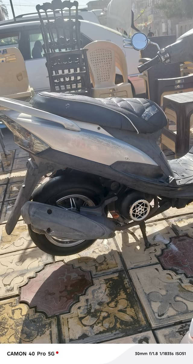 نكرة سلف بكل وقت
دراجه بلادي وحلوه مكان بغداد المشتل مكينه مامفتوحه
دهن كله امزويل 
الاتصال,***********وتساب 

***********
