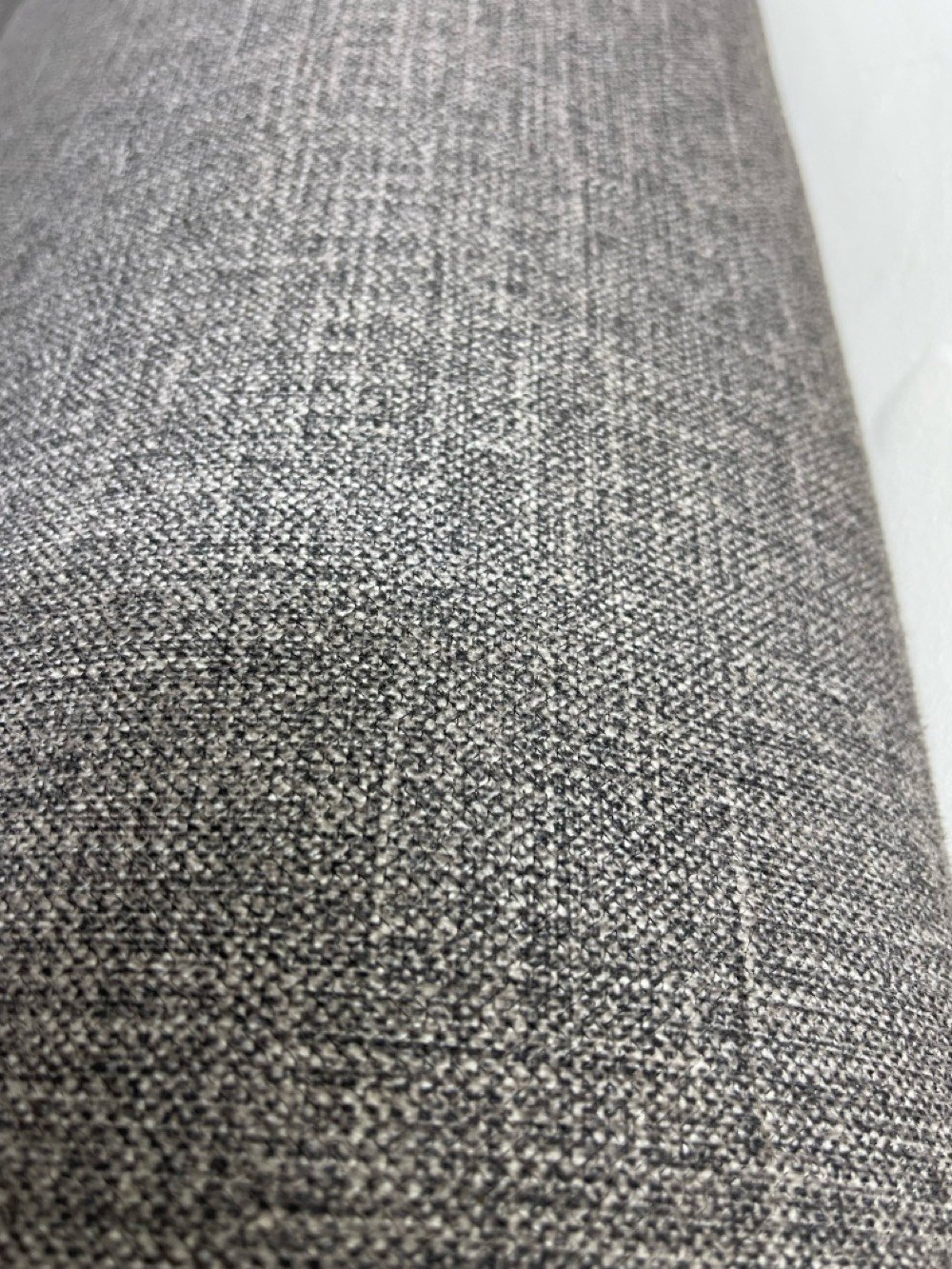 قنفه للبيع بسعر ٢٥٠ 
العنوان بغداد جديده الغدير