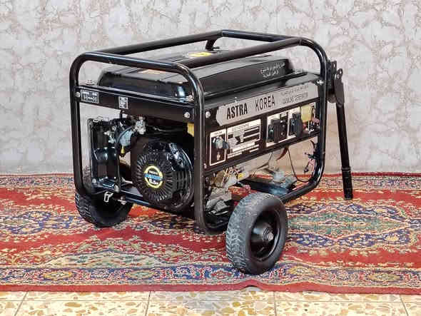 مولد استره ٣ ونص كيفي ١٥ امبير ملف نحاس سلف وبكره نضيف كلش ما داخل تصليح ابد بعدهي عله وضع الشركه شغاله وعل فحص السعر ١٦٠ الف هاتف؛ ((***********)) ((***********)) الكورك بي واتساب يوجد خدمت توصيل العنوان بغدا د تاجي
