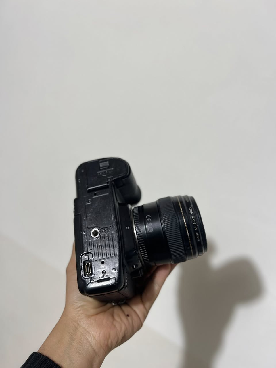Canon 5D Mark2 

Lens 85mm

شەحن

پاتری

نرخی خوار هەموو بازاڕ
450 دۆلار 

گەیاندن هەیە


**إذا كنت صاحب هذا الإعلان وتريد حذفه لأي سبب، رجاءا أرسل رسالة إلى الدعم الفني**