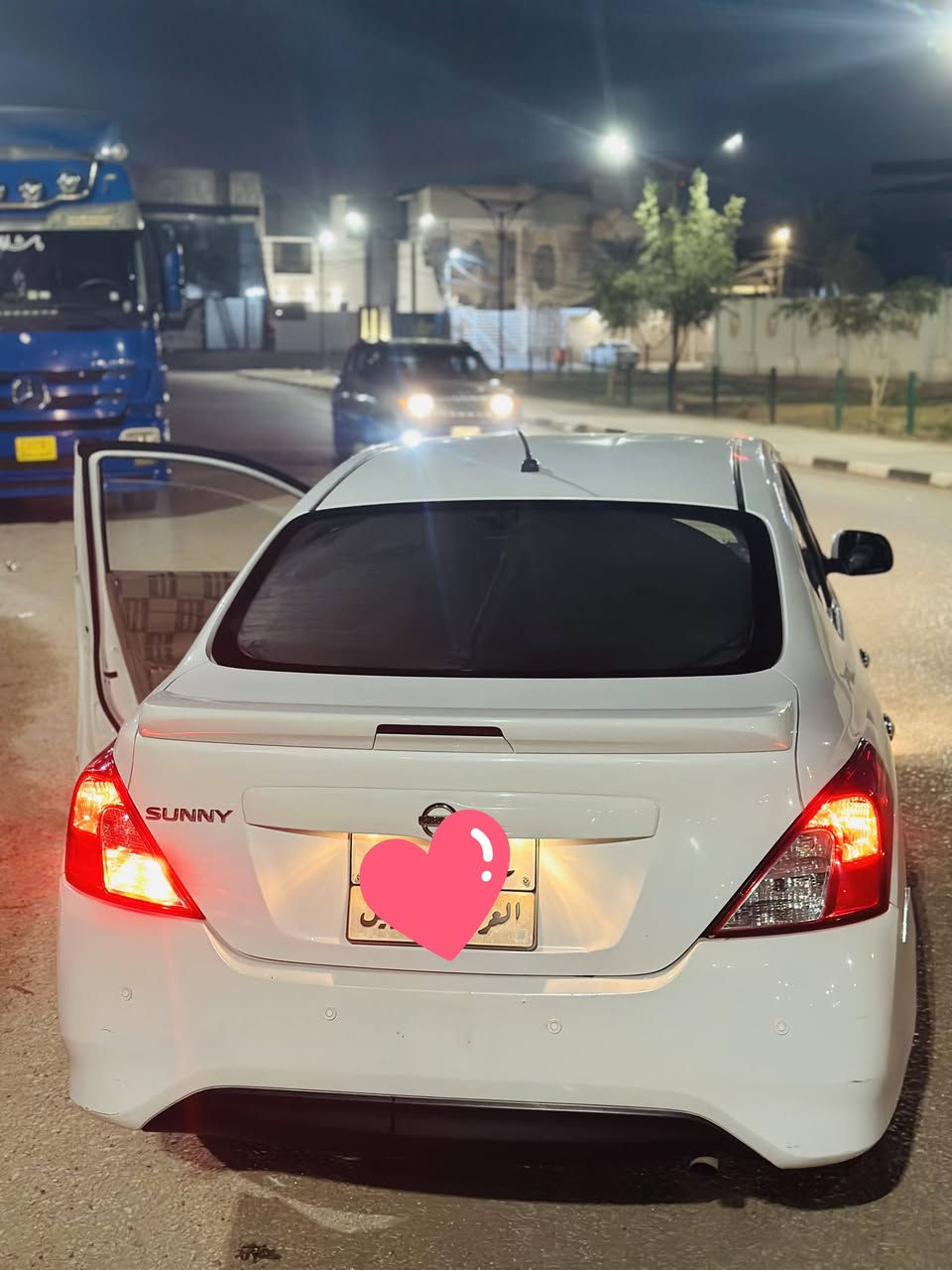 سلام عليكم نيسان صني هندي مديل 2020 رقم اربيل القديم بأسم شركة نور البصرة بيه قطعة صبغ او باردات ٤ مكانات صغار كير محرك تبريد مكفول ماشية ١٨٥ شاشة كشنات نايلون عظم السعر ١٠٠ بيه مجال مكاني نجف كوفة اتصال ***********
