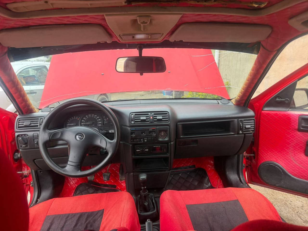 للبيع اوبل فكترا موديل1991 محرك 20 رقم كركوك باسمي سنويه لحد 2028 رقم جديد بي بطاقة بانزين مابي صبغ بس هلالات بي قطعتين بارد علبيبان بدون صبغ محرك بشرط لاصرف ولا بخار الكهربائيات خير من الله تايرات جدد سياره مال بيت مواصفاتها سقف سلايت كلوبات زينون قفل مركزي بريك abs سماعات كله يشتغل سعرها 37وبي مجال للطيبين رقم موبايل ***********
