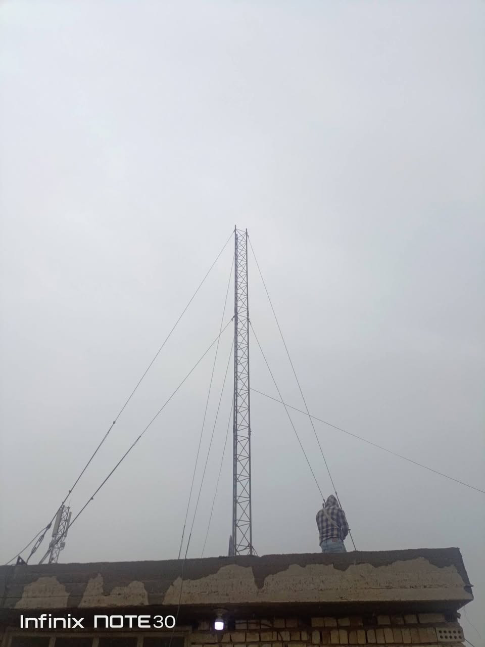 سلام عليكم 
تم فتح وتنزيل برجين ٩ متر في من منطقة الشعلة 
يوجد كادر فتح ونقل وشد وصيانه ابراج 
***********
***********
واتساب
