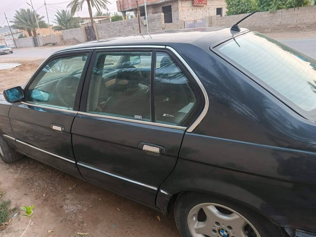 حياكم الله
بي ام 735 رقم ديالى ولعنوان ديالى 
الون اسود الموديل 91
محرك مفتوح ومكفول كير كهربايات حدادية جديد
جام كهربائي كشنات كهربائي 
ترايك للبصرة سعر 60وبيهة مجال 
رقم صاحب السيارة ***********
مكلف بنشر
ا
