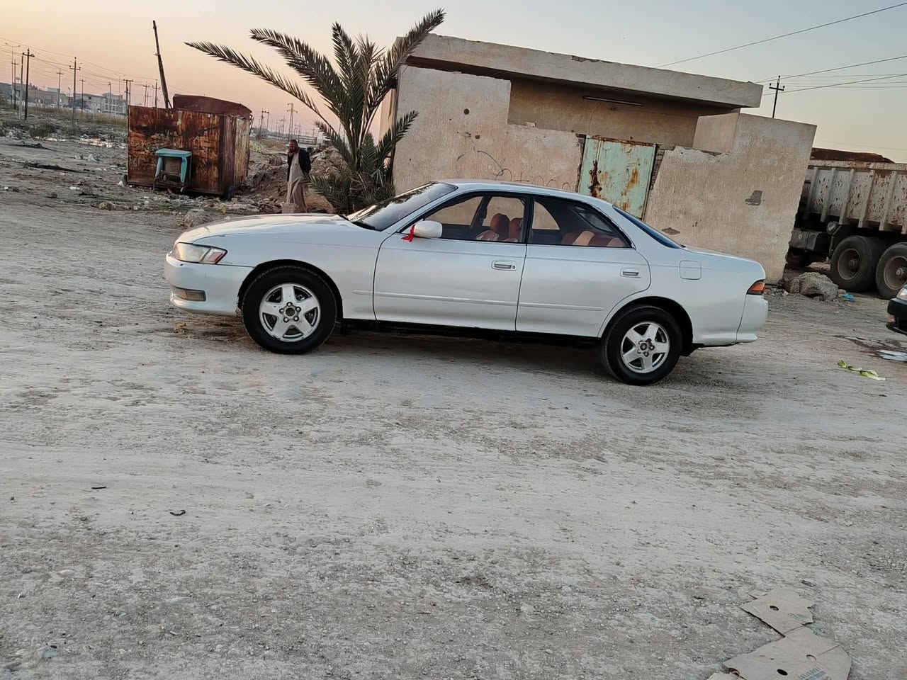 السلام عليكم 
مارك نفخ رقم بغداد تحويل مباشر 
السياره مكفوله كص ونقل جثه وعيب الشرعي 
مكينه وكير ونجي مكفولات جدد شرط 
تخم تاير جديد كهربائية كله شغاله 
حدادا حلوه 
السياره مالت جناي وجاهزه 
السعر ٥٨  وبيه مجال بسيط جدا للشراي 
مكاني ناصريه قلعه سكر 
***********
***********
