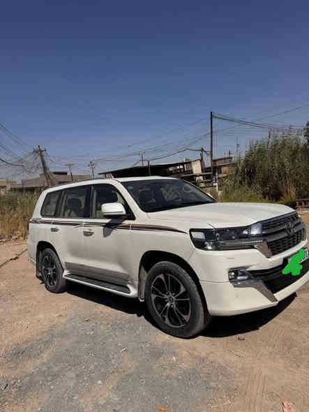 لاندكروز
رقم بغداد
ماشيه 29887 كيلومتر
موديل 21
محرك 6
السعر 450 بيها مجال. 
بيها صبغ اتصل وعرف التفاصيل 
رقم الموبايل   ***********
