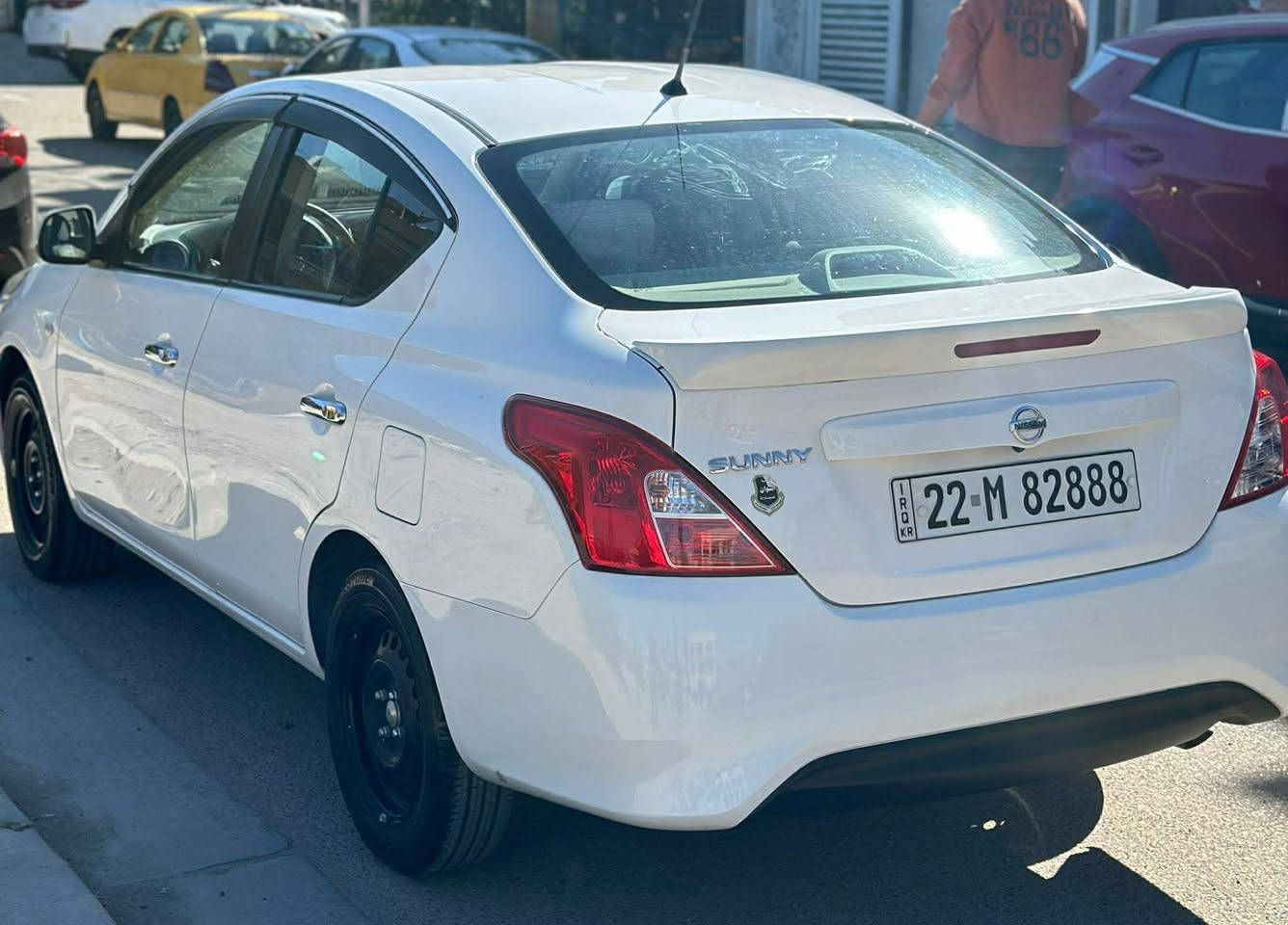 السلام عليكم .. نيسان سني هندي مكفوله كفاله عامه موديل 2023  رقم أربيل سنويه بأسمي تحويل مباشر جديده لوك ماشيه ٤٥ استخدام شخصي مال بيت رقم مميز السعر 122 وبيه مجال بسيط مكاني بغداد حي الجهاد للأسفسار *********** 
***********
