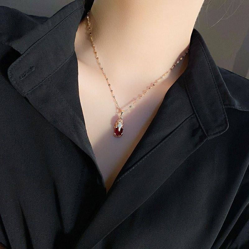 قلادة كلاسيكية

قلادة حجر أحمر ♥️ من التيتانيوم 
لون جولد روز♥️
 مرصع بأحجار الكريستال وحجر احمر🌹
✅طلاء ثابت بجودة عالية
✅لون ذهبي 

السعر ٥ الاف 
🚘يوجد خدمة توصيل لجميع محافظات العراق ٤ الاف🚘


**إذا كنت صاحب هذا الإعلان وتريد حذفه لأي سبب، رجاءا أرسل رسالة إلى الدعم الفني**