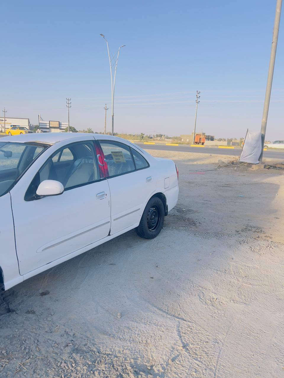 نيسان صني موديل ١٠ سياره نضيفه جدا مكينه كير حداديه تخم تاير تبريد كهربائيات استفسار اتصل ***********سعرمناسب
