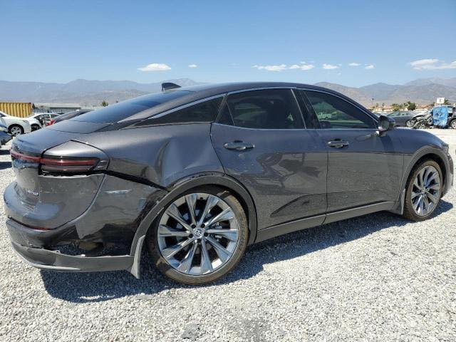 XLE 2024
مواصفاتها معروفة 
حادثها موضح " مصلحة pdr “
((صبغ فقط دعامية خلفية))
رقم مميز بغداد بأسمي 
ب32،000$ و بيها مجال 
مراوس براف فور 25 او كامري 25 اس  
يعني تيوتا بس اذا صيني افضل
*********** بغداد
