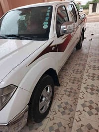 نيفارا مديل 2013 الرقم الجديد شمالي نضيفة جدا وجاهزة من كل شي بدون اي ...