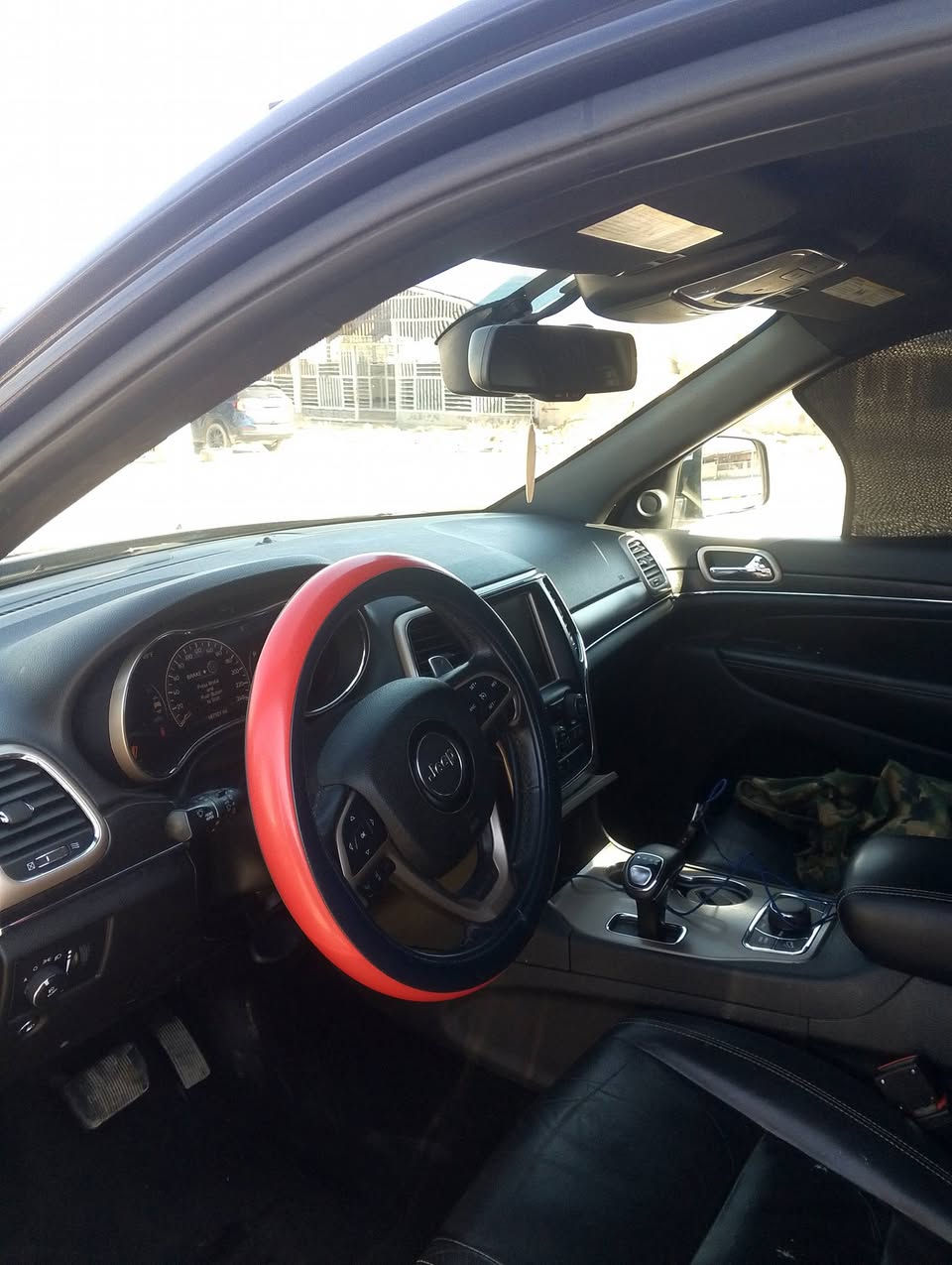 سلام وعليكم جيب شيروكي موديل 17ادوات كص فول موصفات كشنات جلد لايت زنون كير طياره كير ومحرك شرط صدر جديد تخم تاير جديد تبريد ثلج تدفئة نار كهربائيات كلها شغاله سياره جديده بمعنه لكلمه سعر 88ورقه مكاني بيجي ***********
