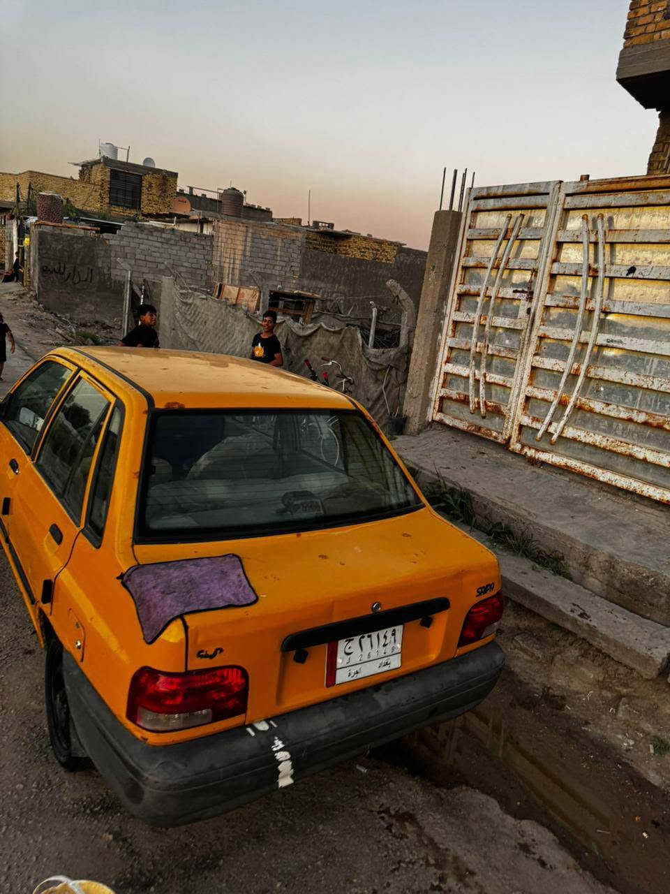 سلام عليكم سايبه البيع موديل ١٠ رقم بغداد الماني كير ومكينه خير من الله سياره حلو وجديد بدون صبغ وضربه شواصي مكفولات حداديه جديه دواخل بل جيس كهربيات كله شغاله سياره بلاديه كله  باتري جديد تبريد نقصه بس راديتر ترايك البصره بشرط ١٦٠ صاحبه مسافر ابيع بدون اتكفل سرقه وعشاير مكاني حله مركز سعر ١٤ ابو ١٠ لا تعلق اعبر المنشور.  ‪. ‪***********
