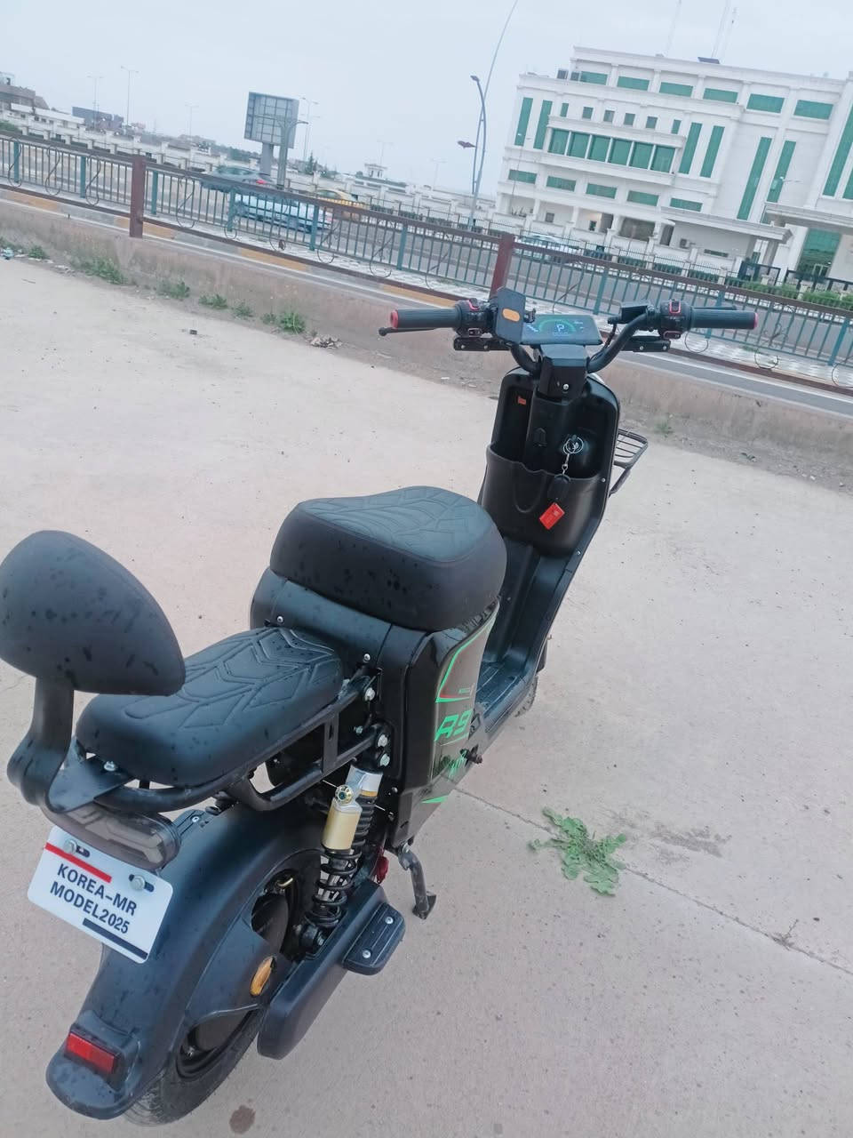 السلام عليكم 
دراجه شحن R9 للبيع موديل 25 سرعه 109 5 بطاريات اكبار البطاريه الوحد 12 فولت و 36 امبير 
بيها نضام البارك P
وبيها نضام ال R رجوع للخلف 
وبيها منفذ USP للشحن 
وبيها انذار ضد السرقه 
دراجه نضيفه كلها بل شرط مابيها اي عيب ويجي وياها شاحنتها الابلاديه ويجي وياها اسويچ وبصمه تشغيل عن بعد وكارت 
عنواني كركوك راس دوميز قرب المحافظة الجديده 
السعر 380 الف 
موجود خاص للاستفسار


**إذا كنت صاحب هذا الإعلان وتريد حذفه لأي سبب، رجاءا أرسل رسالة إلى الدعم الفني**