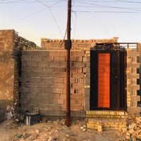 ، هيكل للبيع مساحه 85يحتوي علا غرفه وصاله وستقبال وصحيات البيت بنائه ج...