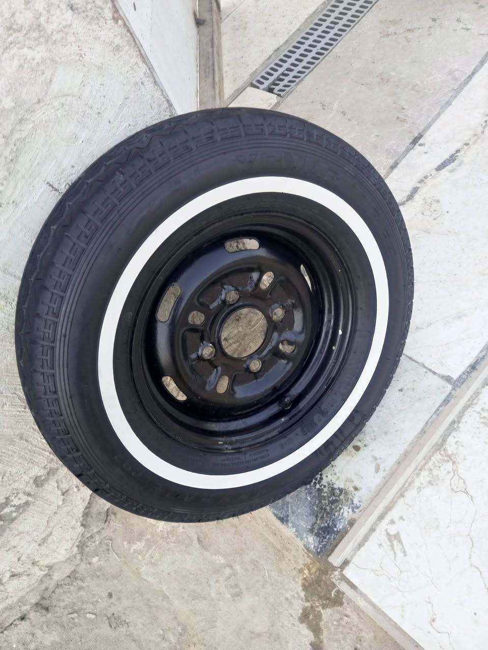 السلام عليكم تواير جدد للبيع ثلاث سيوف سعر 75 نهايتين ***********
