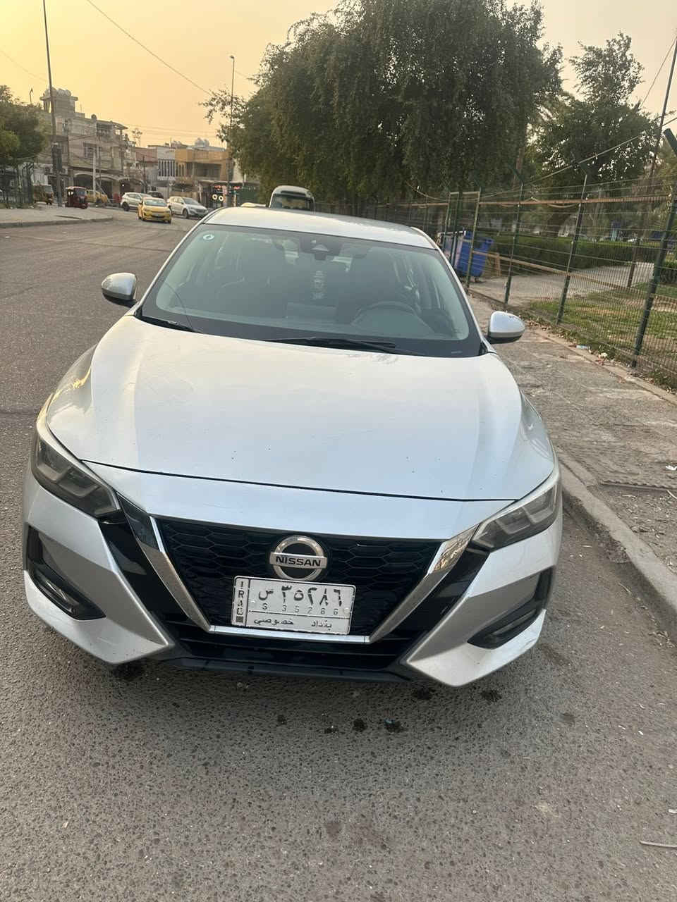 السلام عليكم
سنترا موديل 2021 امريكي SV 
حادث امامي مبدل بنيد وصبغ جاملغ خلفي 
مرفق صور الحادث ماشية ٤٩ ميل 
معروفة مواصفاتها  فول عدا الفتحه  
رقم بغداد تحويل مباشر 
مكان السيارة بغداد
السعر 120 بي مجال 
اتصال /  *********** 
استفسار اتصال ع الرقم .
